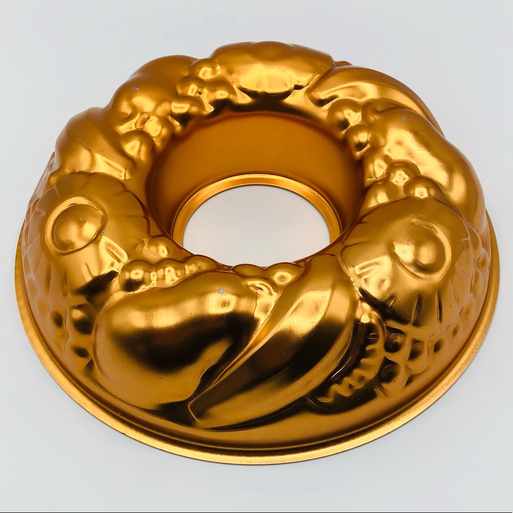 🍍Fruit Bundt Cake Pan or Jell-O Mold